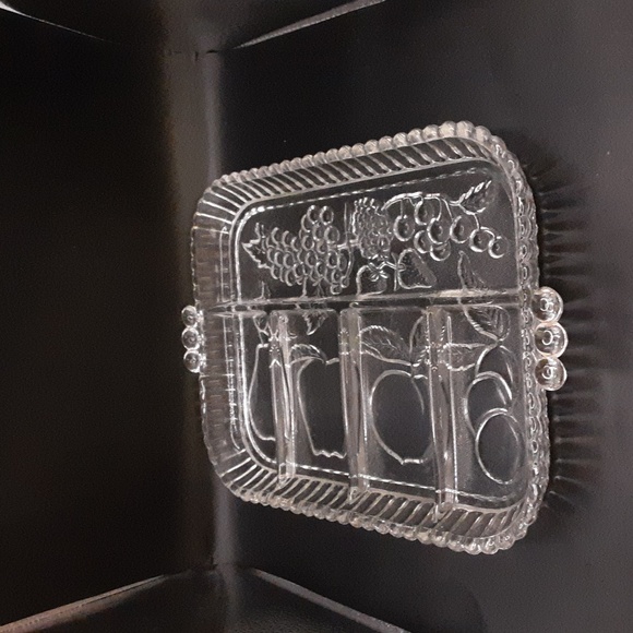 Vintage Indiana Glass Divided Clear Fruit Platter 12.75" X 9" - Picture 3 of 9